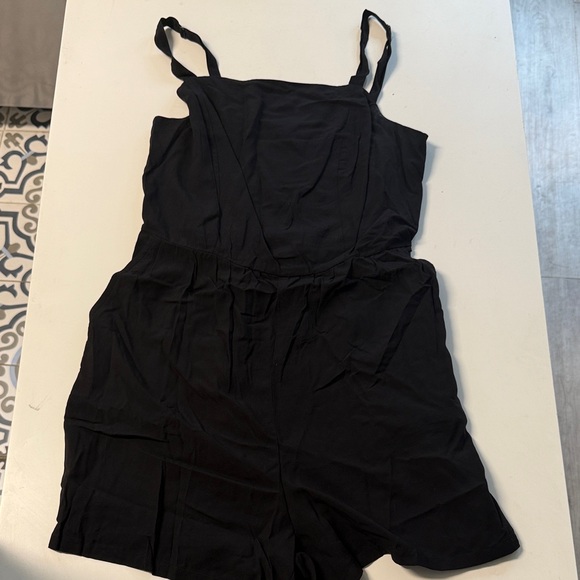 Old Navy Black Jumpsuit - Picture 1 of 4